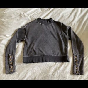 Free People gray cropped mock neck sweater size xs